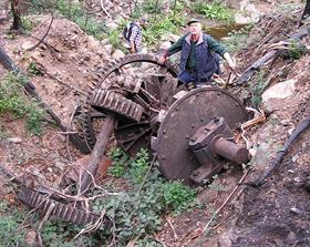 Hub of Mountaineer min  water wheel, Good Luck Creek, Crooked River Goldfield, Victoria