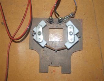 DIY heated stage for microscope experiments DIY heated stage for microscope experiments, keeps pathogens at required temperature
